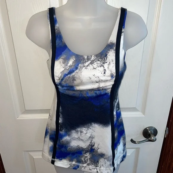 LULULEMON Wholehearted Women's Tank Top Milky Way Galaxy Blue Size 4 - Picture 3 of 4